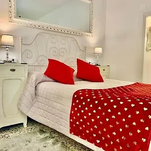 casa-ambretta.hotelitalianriviera.com/